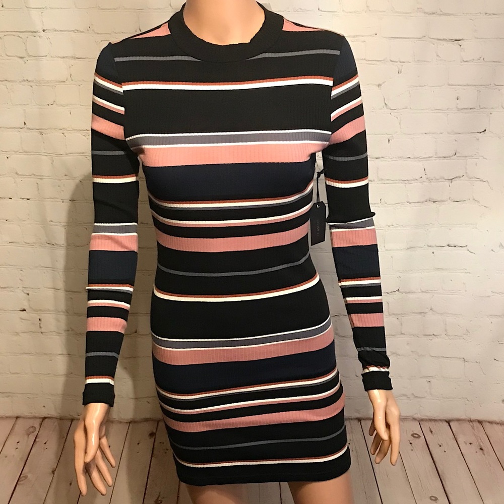 Forever 21 NWT stripped body con dress size Small